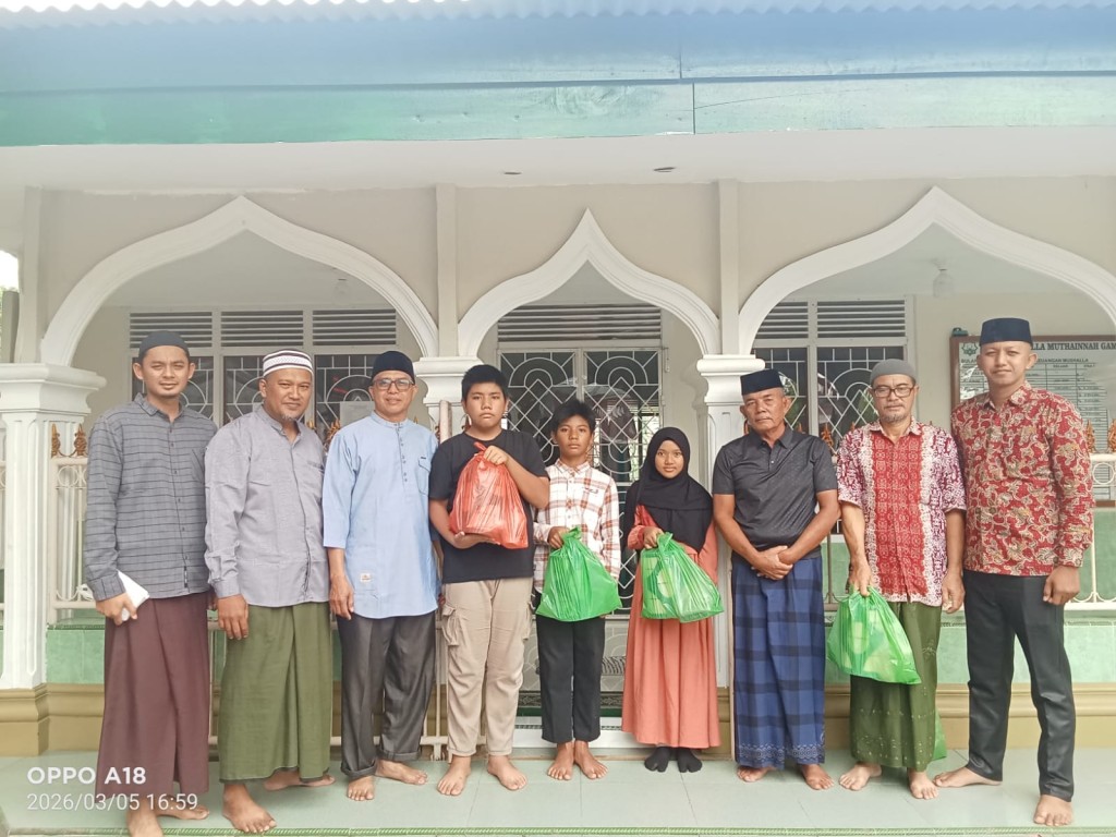 Peringatan hari besar islam setiap tahunnya. Maulid nabi, Isro' Mi'roj, santunan dan berbagi lainnya